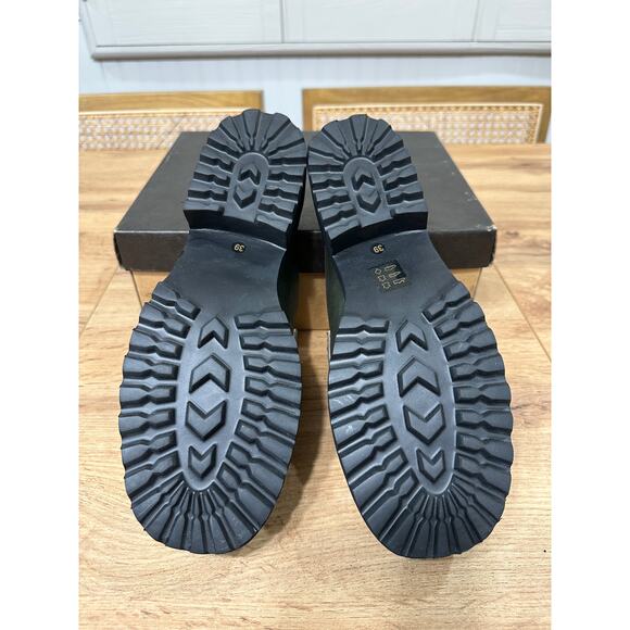 All Black Flat Buckle Mule Green Sz 8.5/9 US 39 EU NIB Minimalist Sleek Stylish - Picture 10 of 15